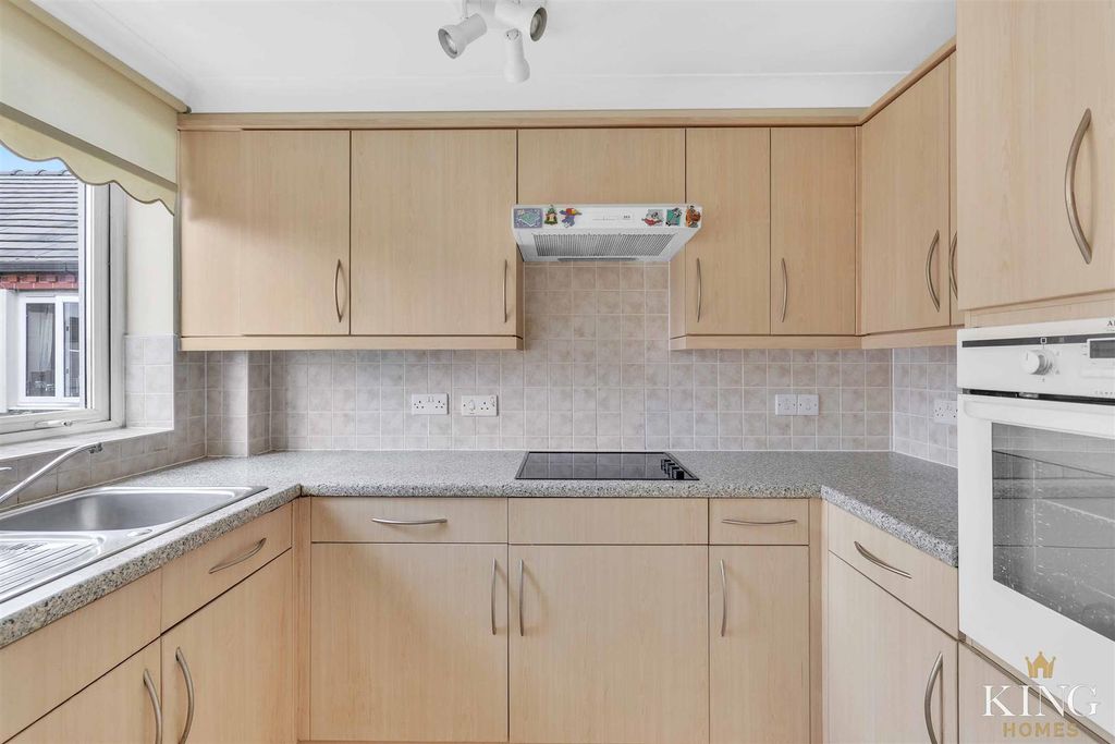 Property photo 3 of 11 King Homes-194.Jpg