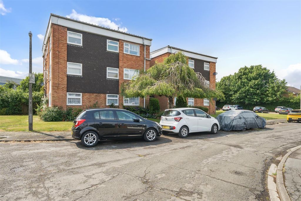 Property photo 1 of 10 External