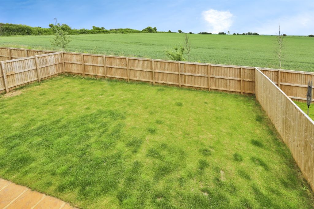Property photo 2 of 26