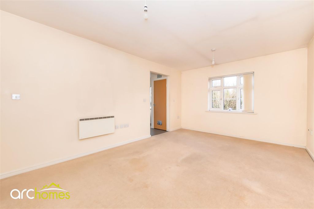 Property photo 3 of 17 Shalefield-7.Jpg