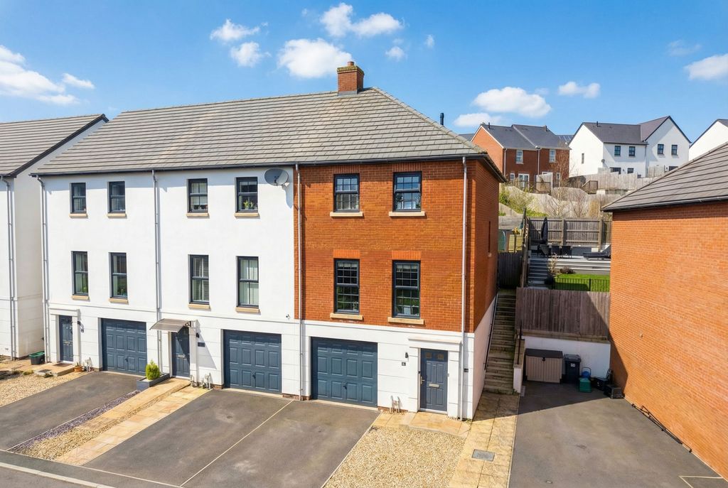 Property photo 1 of 26