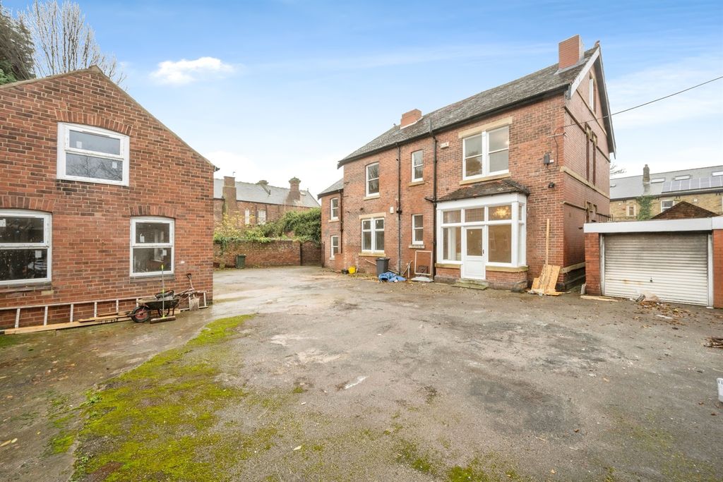 Property photo 3 of 31