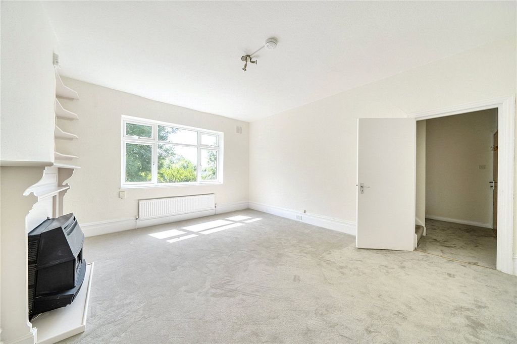 Property photo 3 of 13 Picture No. 38