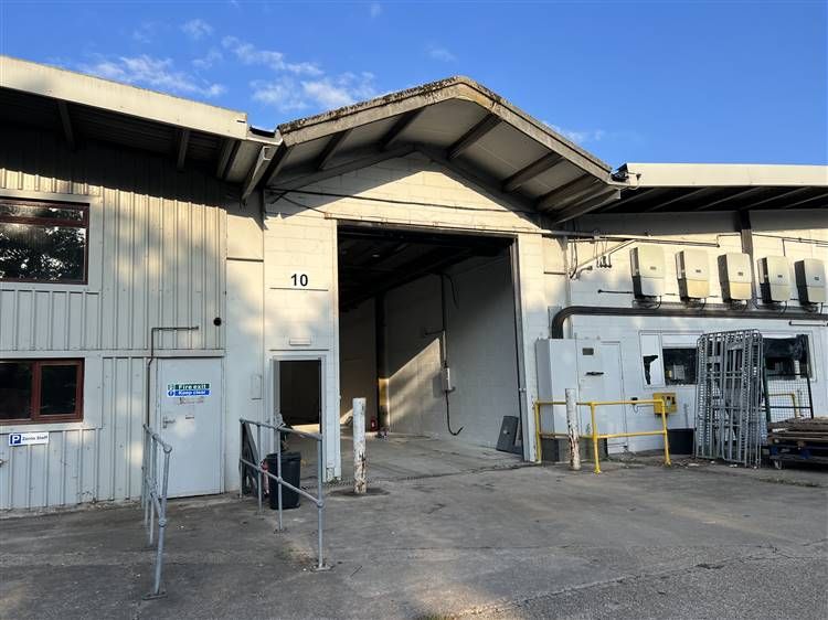 Property photo 1 of 3