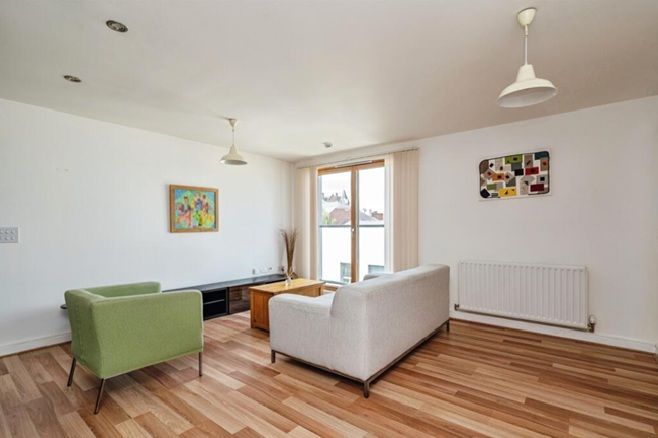 Property photo 1 of 10 Image