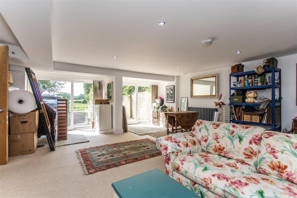 Property photo 3 of 40 Walnut Grove12.Jpg