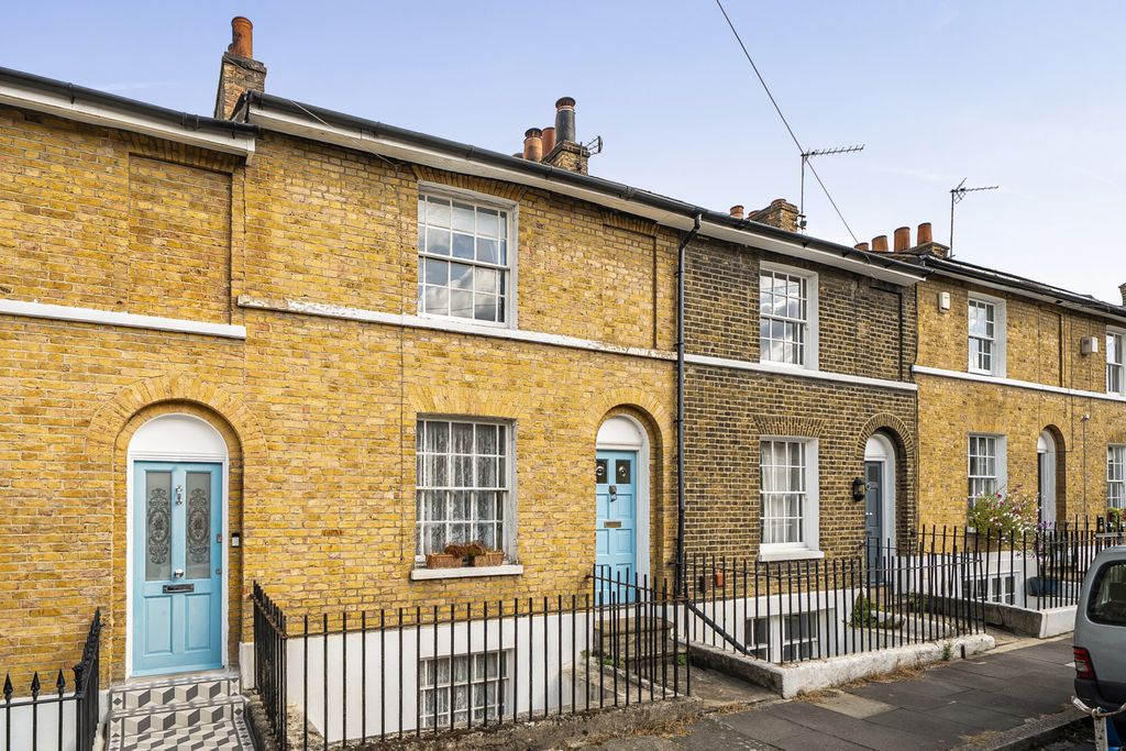 Property photo 1 of 19 1520469-1-6Aa2Bc4...