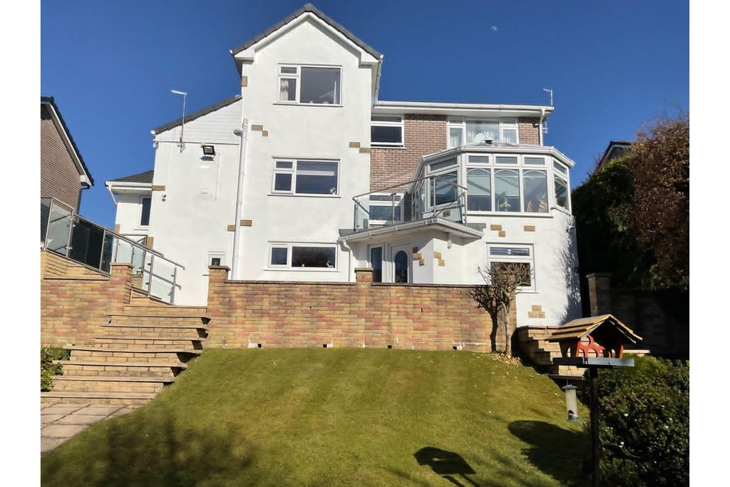 Property photo 3 of 38