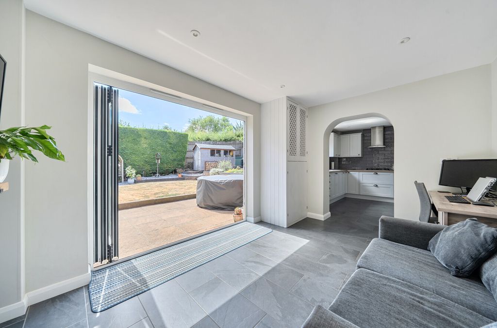 Property photo 3 of 20 148537256A6784Cf62A7B