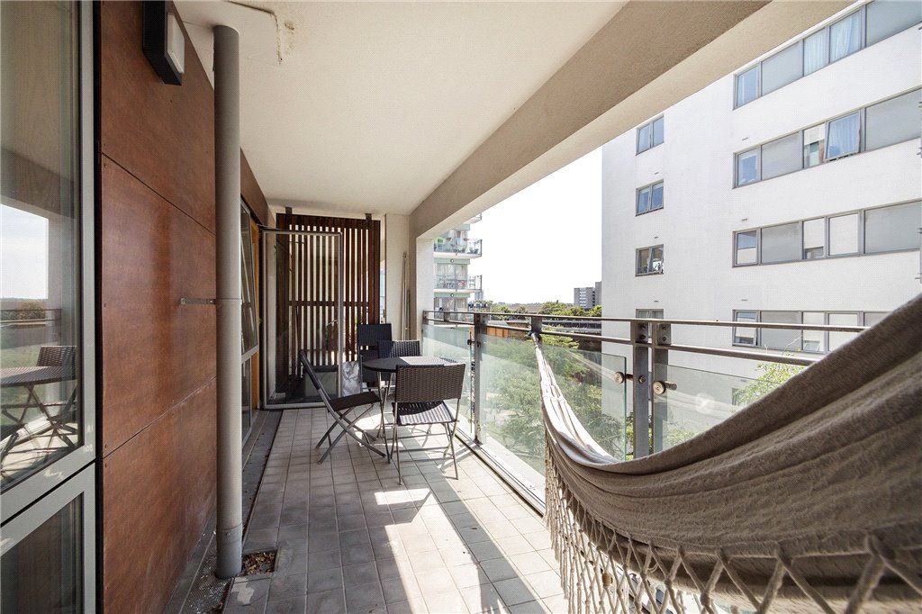 Property photo 2 of 9 Balcony