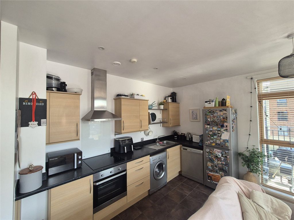 Property photo 2 of 13 Picture No. 04