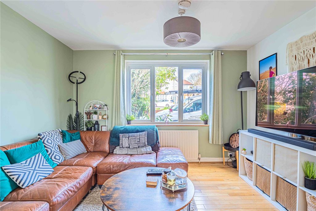 Property photo 3 of 14 Picture No. 18