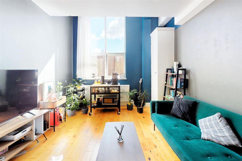 Property photo 2 of 13 7.Jpg