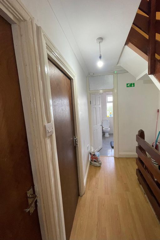 Property photo 3 of 11 Gallery