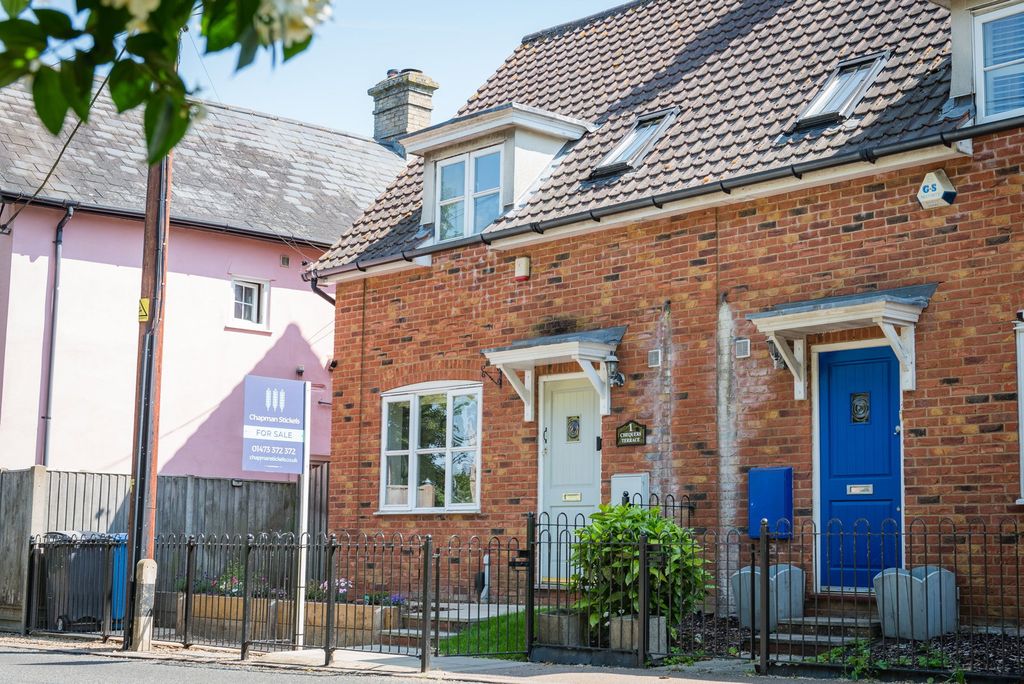 Property photo 1 of 12