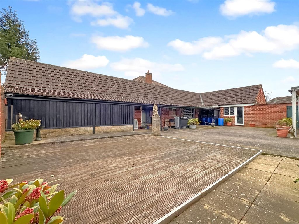 Property photo 3 of 29 Rear Courtyard With Outbuilding 181