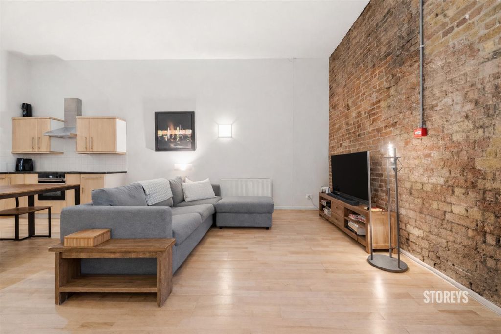 Property photo 3 of 24