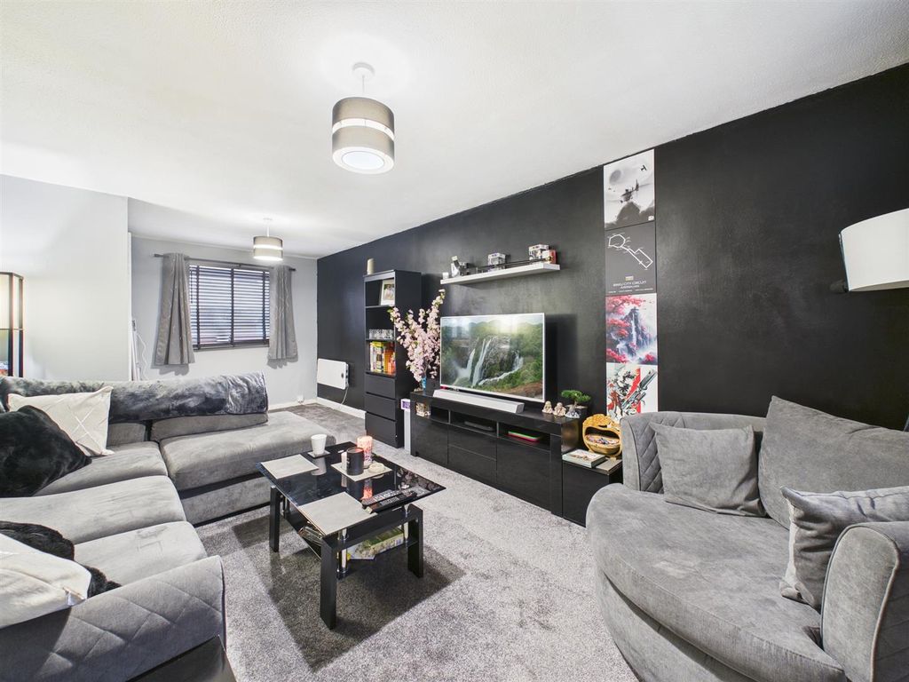 Property photo 2 of 16 Lounge/Dining Room