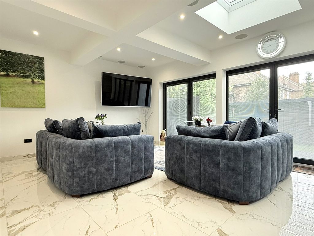 Property photo 3 of 34 Picture No. 03