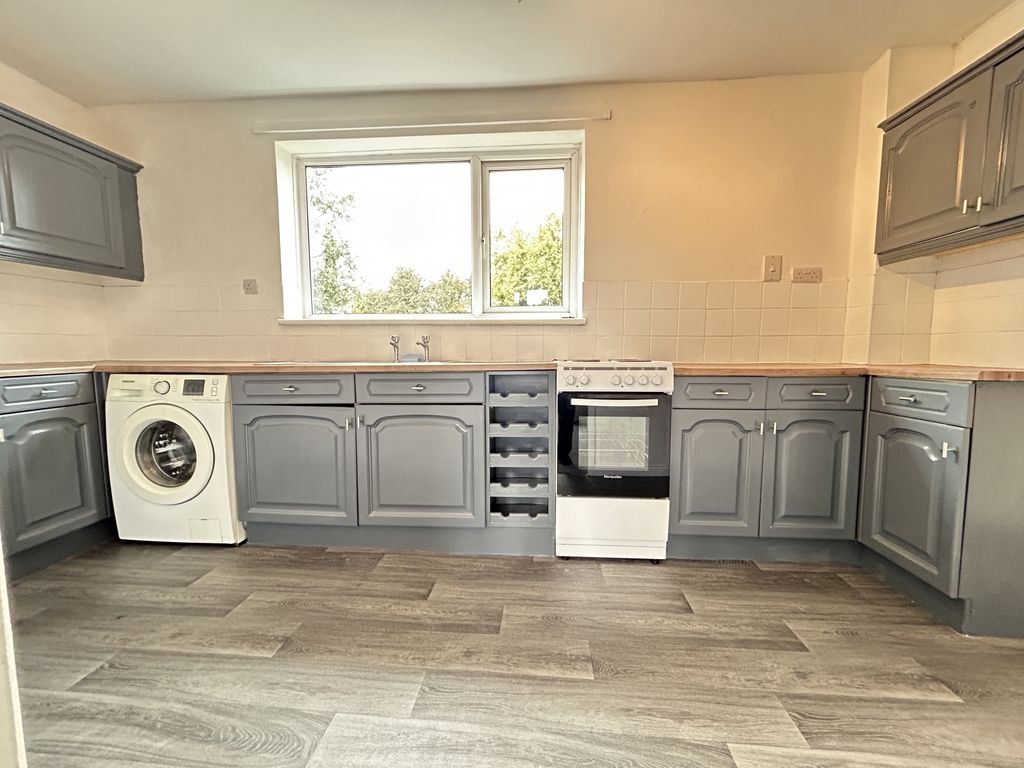 Property photo 3 of 14 Img_4965