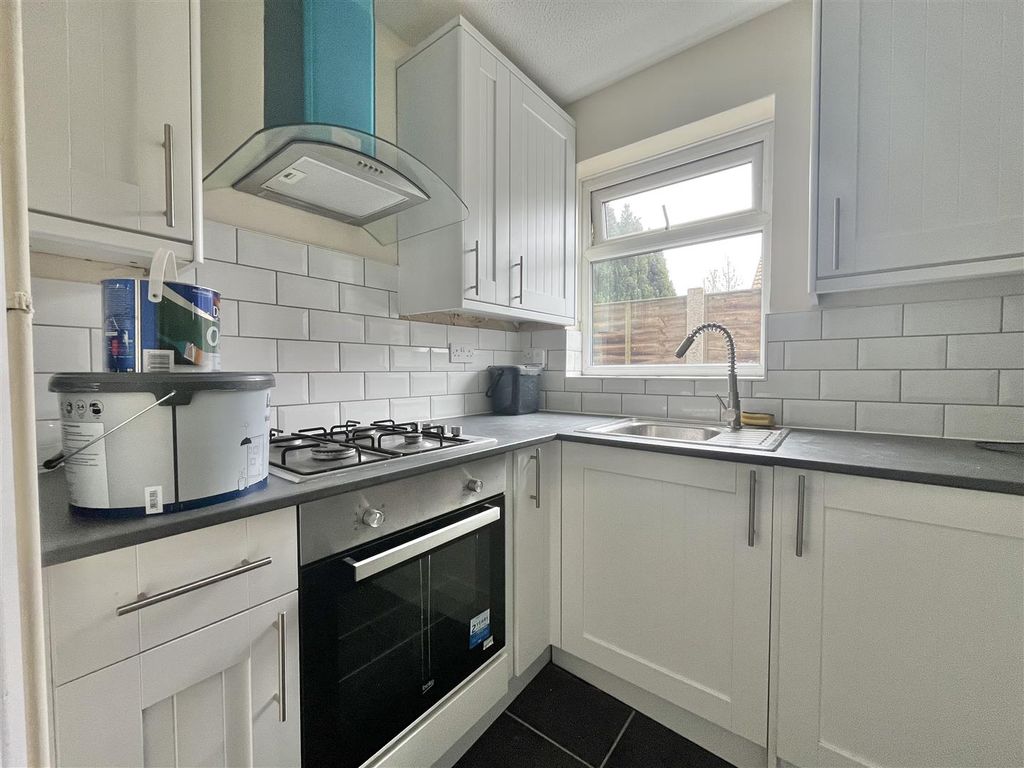 Property photo 2 of 13 Kitchen