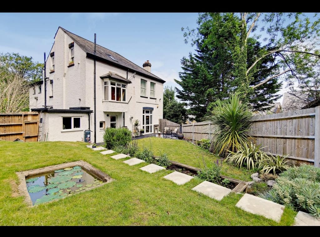 Property photo 3 of 10 Property