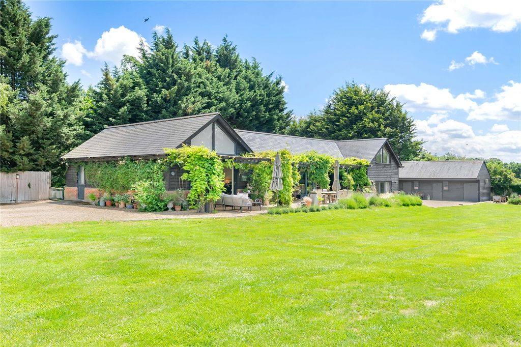 Property photo 1 of 33 Picture No. 17