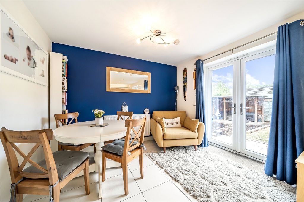 Property photo 3 of 12 Picture No. 11