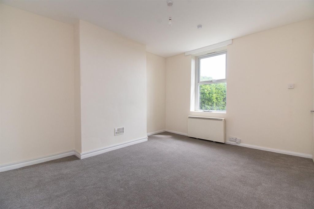 Property photo 2 of 12 Open Plan Living Space