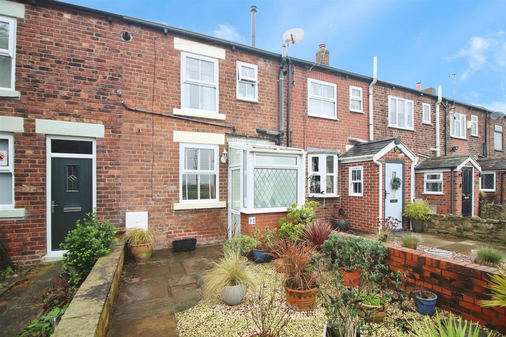 Property photo 1 of 11 Exterior