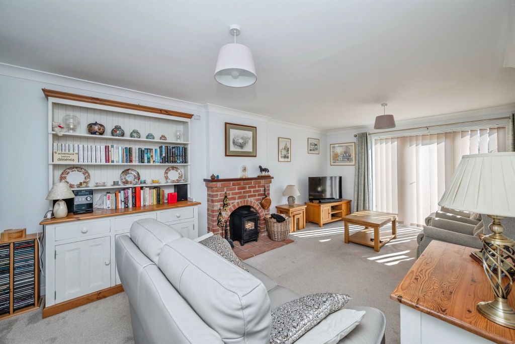 Property photo 3 of 18