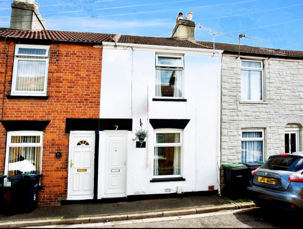 Property photo 1 of 8