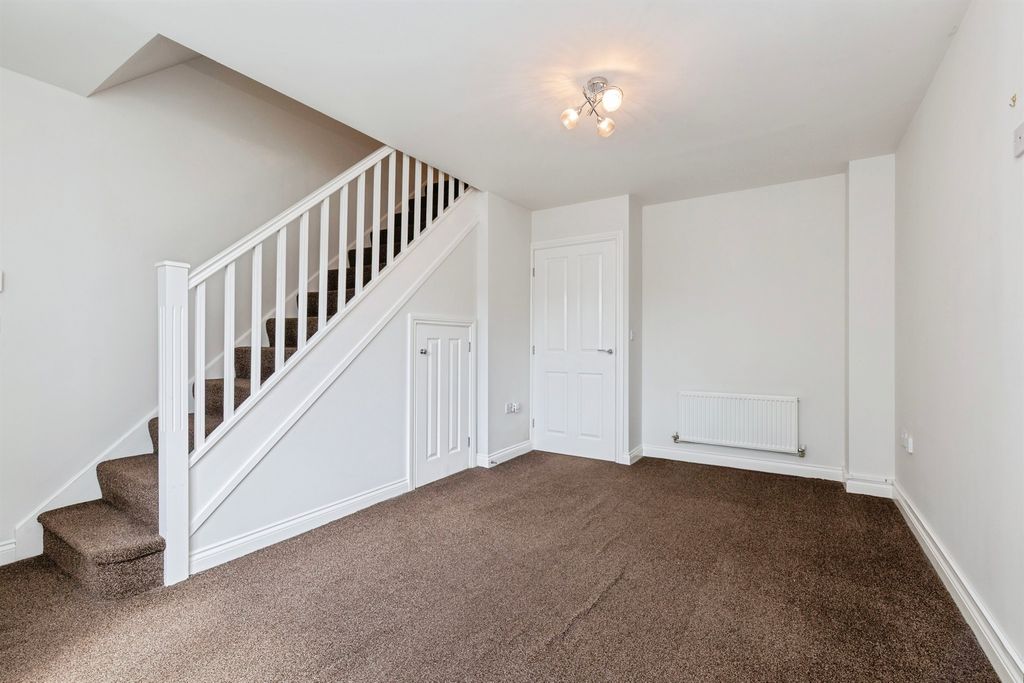 Property photo 2 of 10 Image