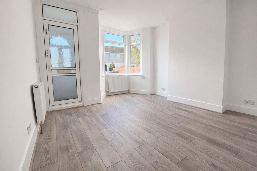 Property photo 2 of 13 Living Room