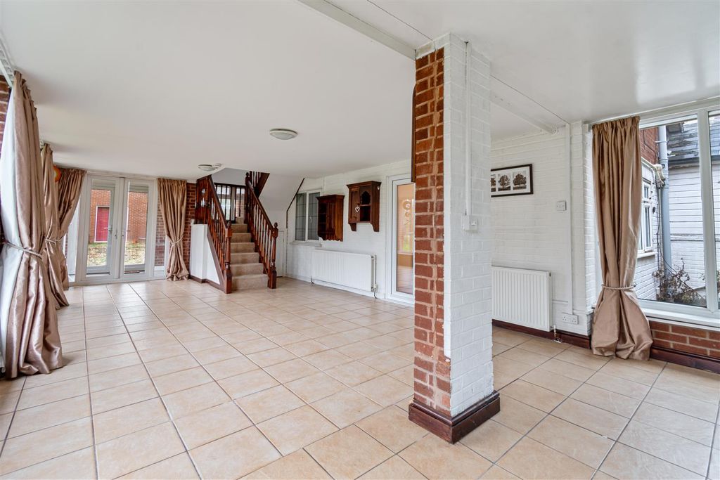 Property photo 3 of 39 Wil_7378-Hdr.Jpg