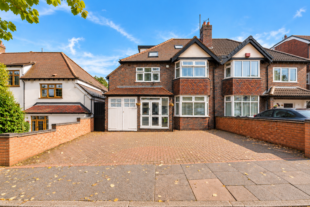 Property photo 1 of 48