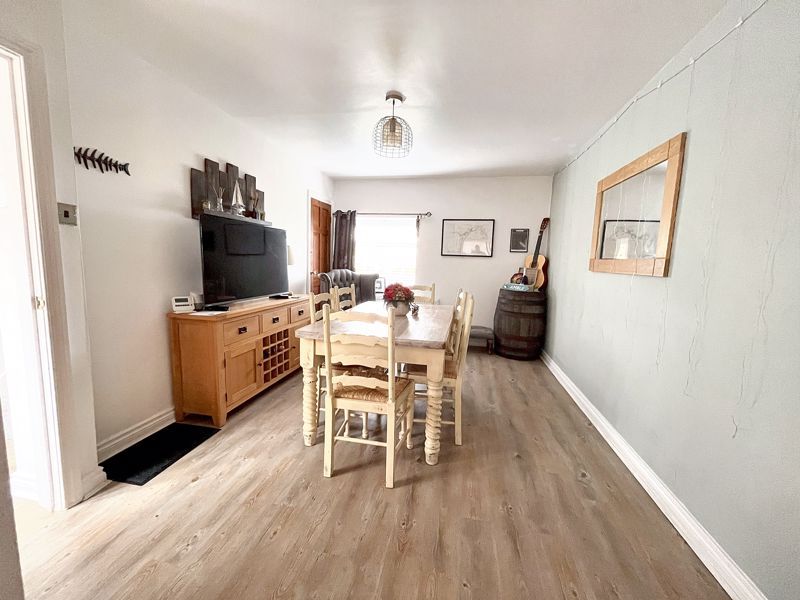 Property photo 3 of 12 Dining Room