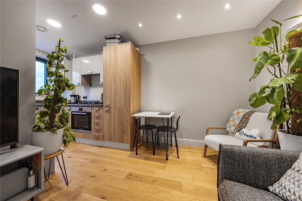 Property photo 1 of 8 Picture No. 07