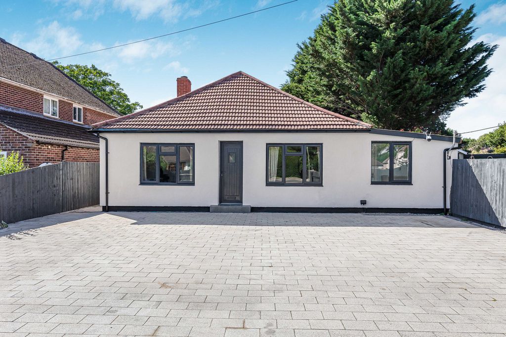 Property photo 1 of 23