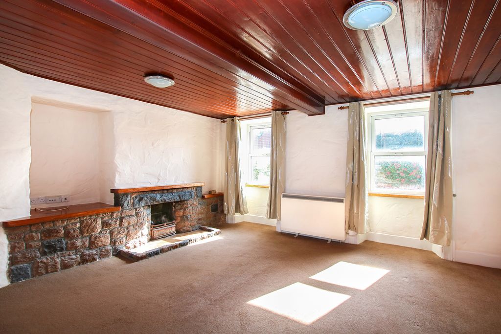 Property photo 2 of 7 Photo 1