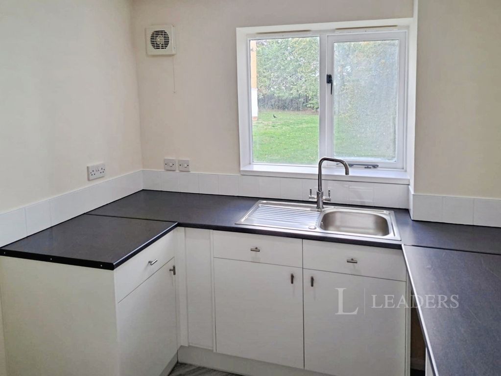 Property photo 2 of 10 Pbox-Img.Jpg
