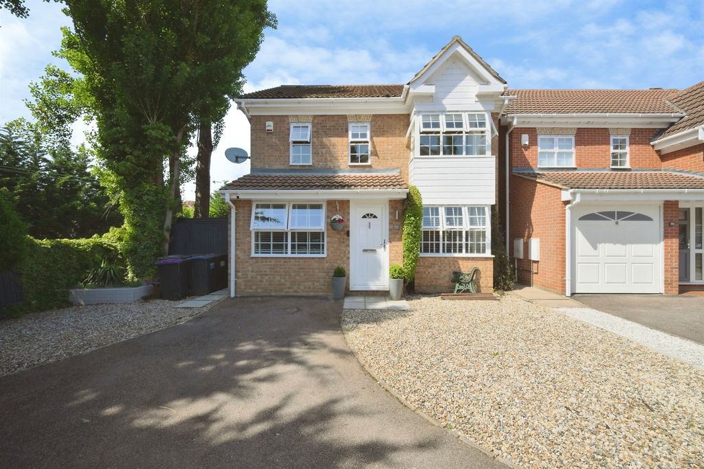Property photo 1 of 25