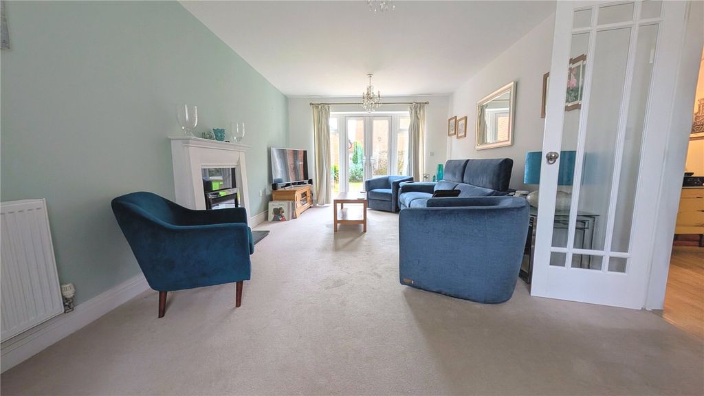 Property photo 3 of 20 Picture No. 02