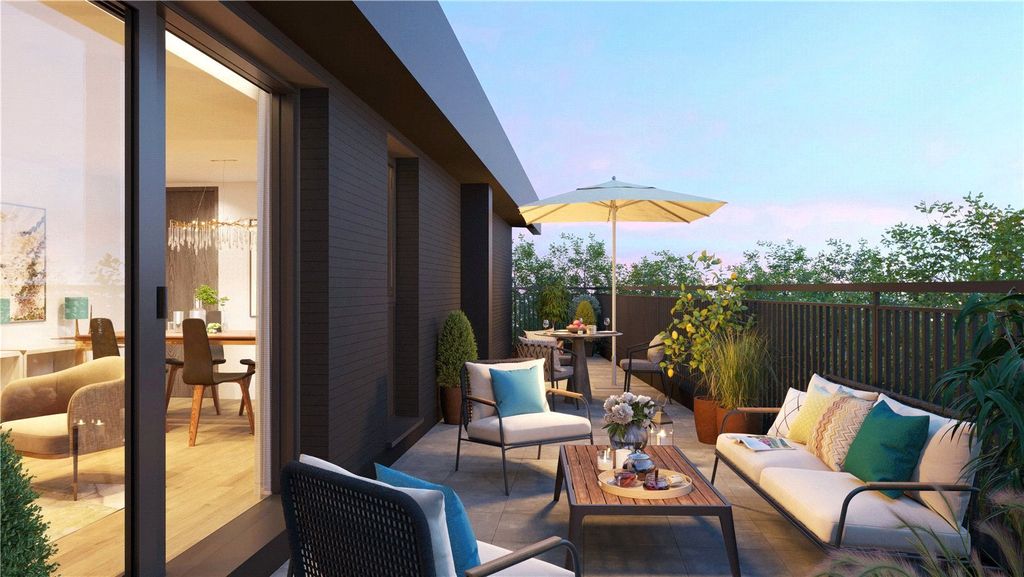 Property photo 2 of 8 Willow Court