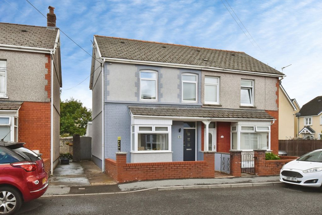 Property photo 1 of 20 Pbox-Img.Jpg