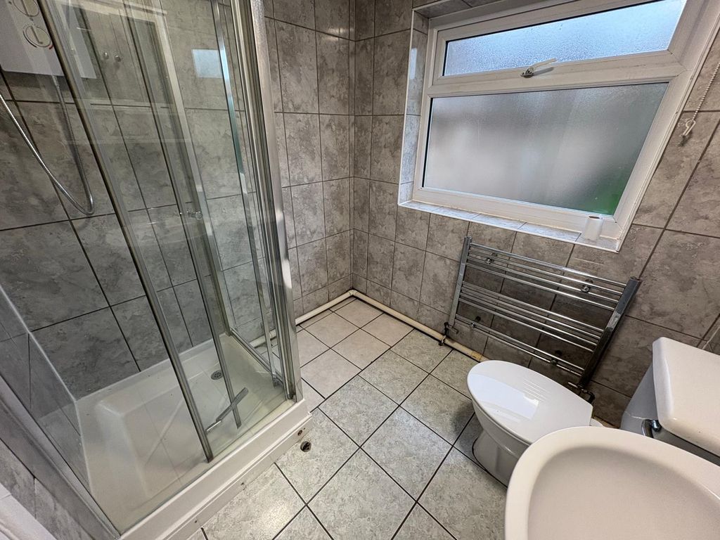 Property photo 2 of 5 Photo-2025-10-30-17-08-47