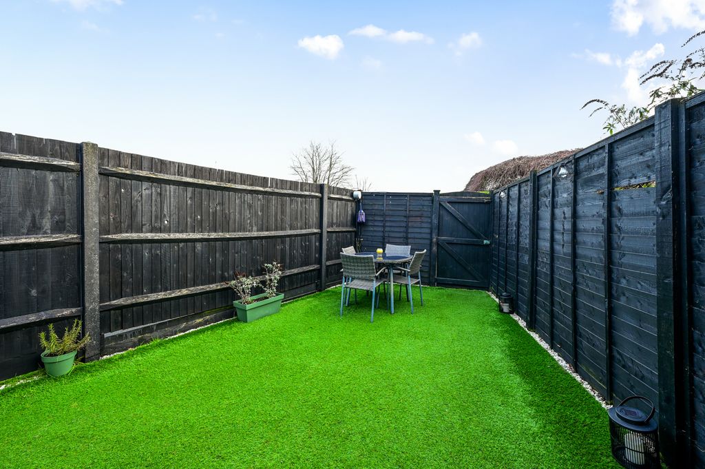 Property photo 3 of 8 1B Myrtle Drive (3)