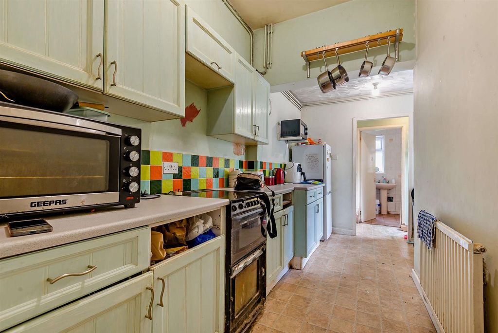 Property photo 3 of 13