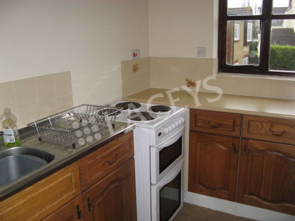 Property photo 2 of 4 Kitchen