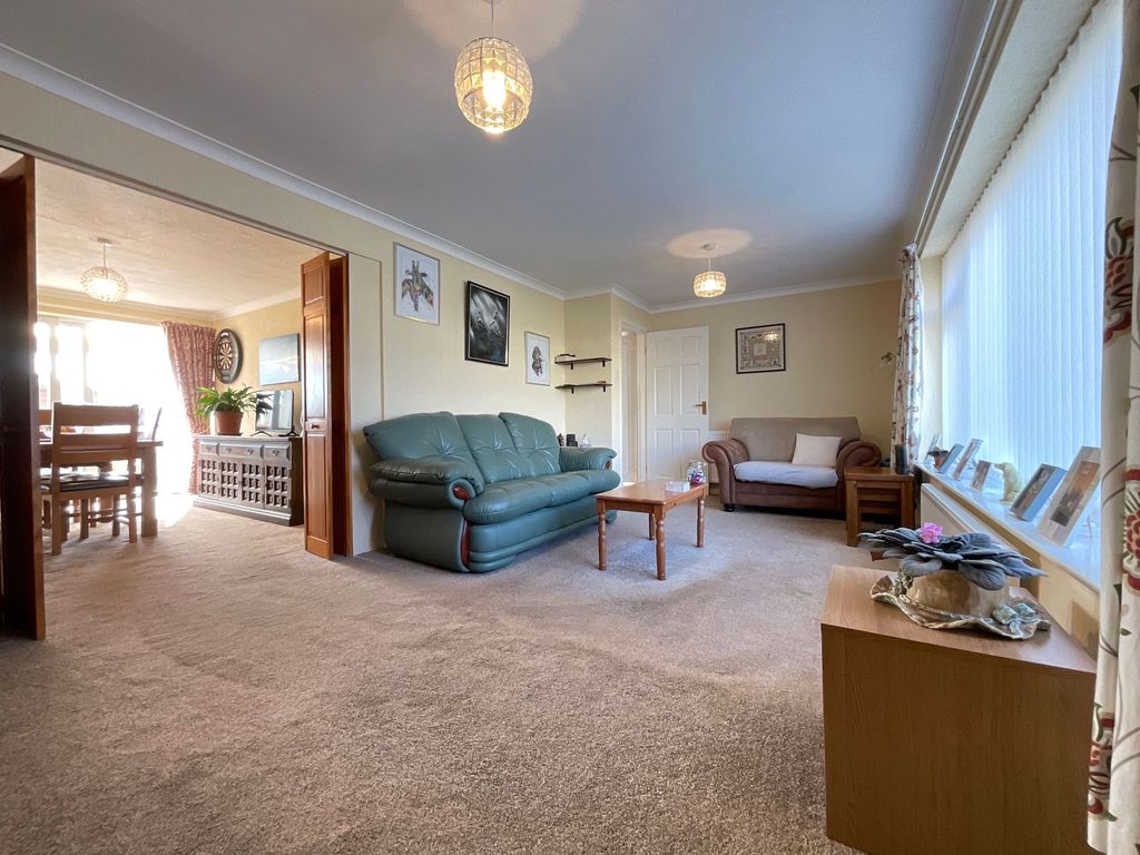 Property photo 2 of 24